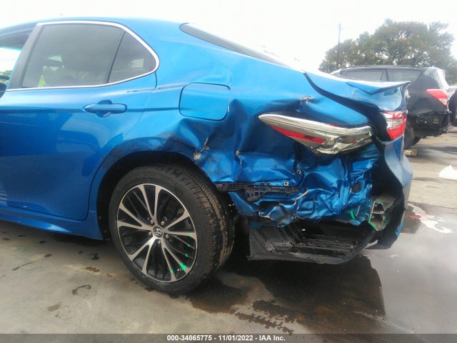 2018 Toyota Camry, VIN: 4T1B11HK3JU091045