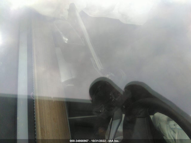 Tesla Model Y 2021 5YJYGAEE4MF138480 Image 7