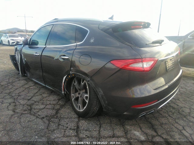 2017 Maserati Levante, VIN: ZN661XUL8HX210920