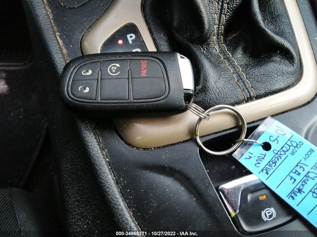 2015 Jeep Cherokee, VIN: 1C4PJMDBXFW764040