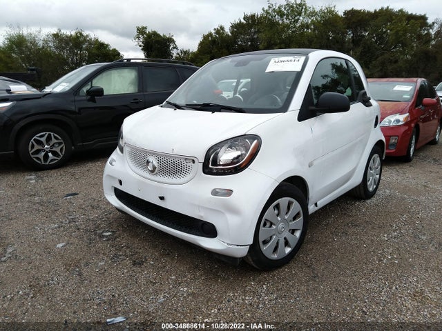 2016 Smart Fortwo, VIN: WMEFJ5DAXGK103837