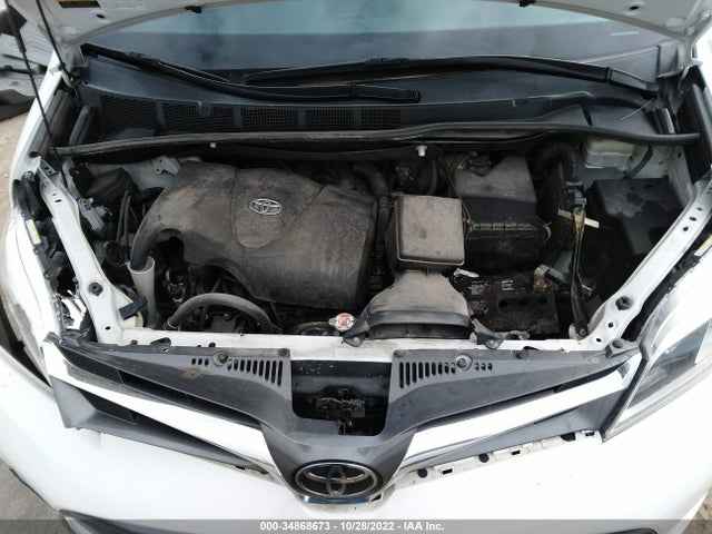 2019 Toyota Sienna, VIN: 5TDDZ3DC6KS211491