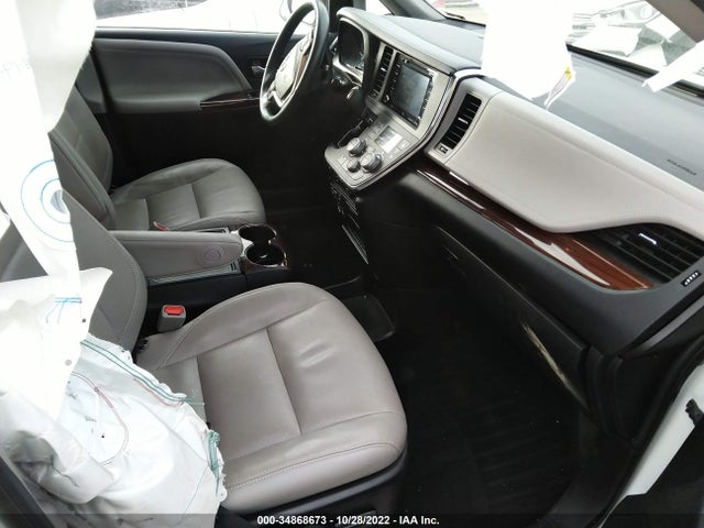 2019 Toyota Sienna, VIN: 5TDDZ3DC6KS211491