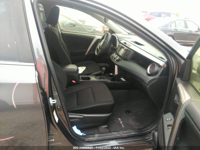 34868923 :رقم المزاد ، JTMZFREV9JJ206637 vin ، 2018 Toyota Rav4 Le مزاد بيع