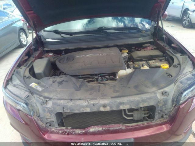 1C4PJMCXXKD217661 Jeep Cherokee Latitude