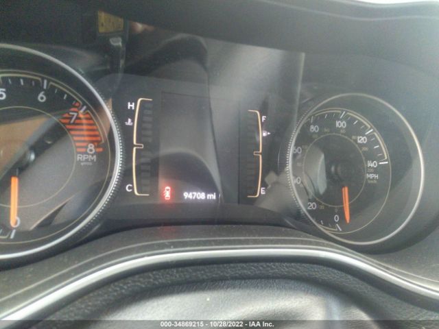 1C4PJMCXXKD217661 Jeep Cherokee Latitude