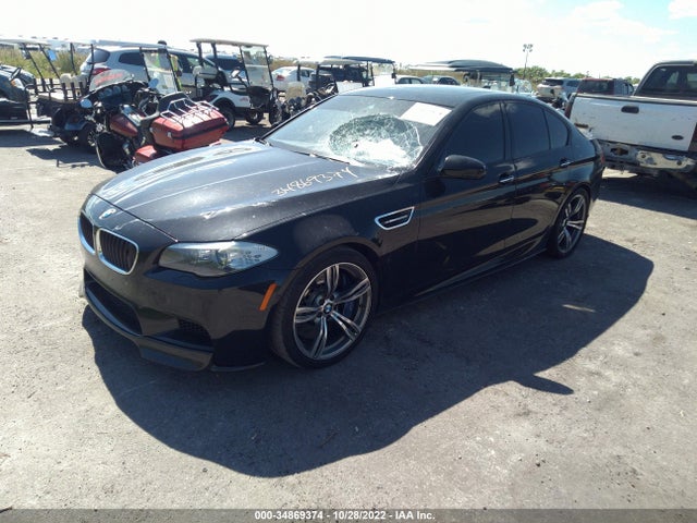 BMW M5 2013 WBSFV9C59DC773036 Image 2