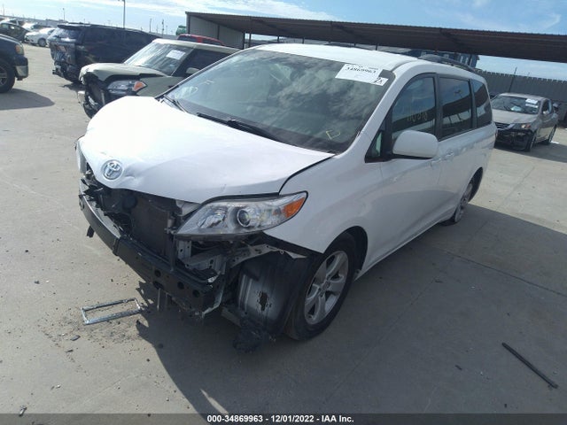 2016 Toyota Sienna, VIN: 5TDKK3DC9GS750335