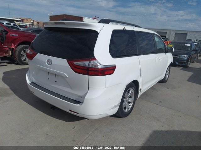 2016 Toyota Sienna, VIN: 5TDKK3DC9GS750335