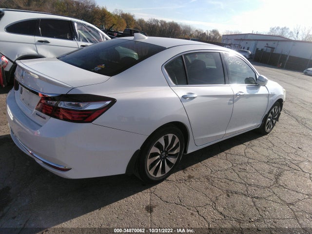 2017 Honda Accord, VIN: JHMCR6F30HC014027