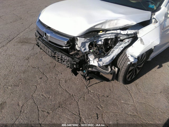 2017 Honda Accord, VIN: JHMCR6F30HC014027