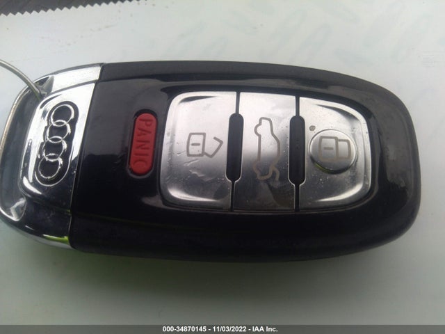 2014 Audi A8, VIN: WAURMAFD4EN000876