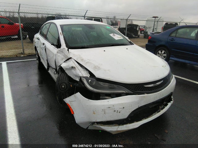 1C3CCCBBXFN748422 Chrysler 200 S
