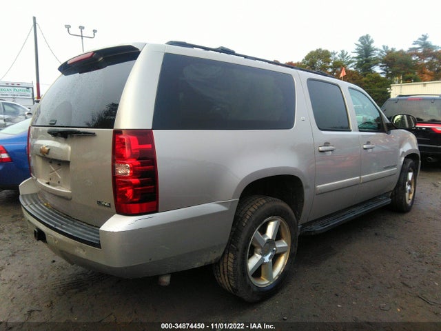 2007 CHEVROLET SUBURBAN LT VIN: 3GNFC16077G263999