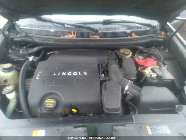 Lincoln MKT 2013 2LMHJ5NK9DBL58225 Image 11