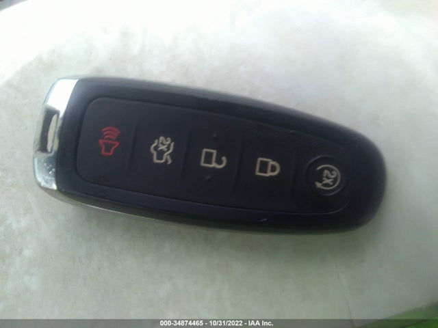 Lincoln MKT 2013 2LMHJ5NK9DBL58225 Image 3
