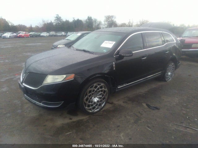 Lincoln MKT 2013 2LMHJ5NK9DBL58225 Image 2