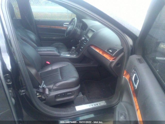 Lincoln MKT 2013 2LMHJ5NK9DBL58225 Image 6