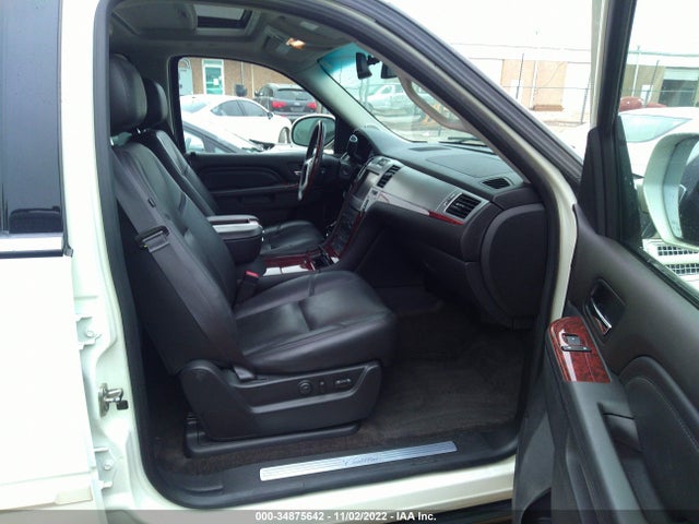1GYS4CEF0ER222143 Cadillac Escalade Premium