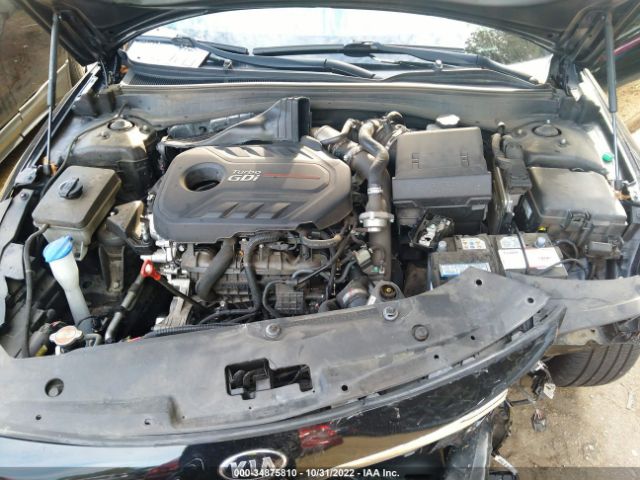 5XXGV4L27HG171584 KIA Optima