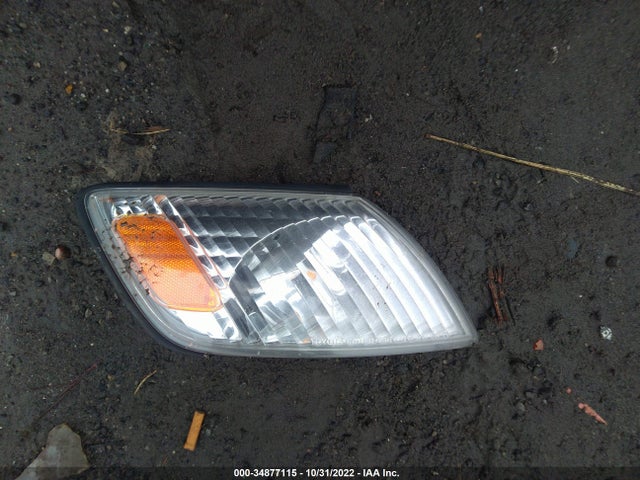 JT8BF28G810292923 Lexus ES 300