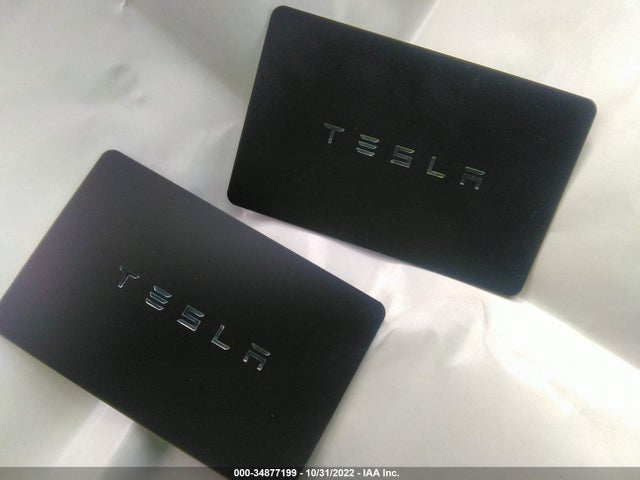 2023 Tesla Model Y, VIN: 7SAYGDEF6PF586009