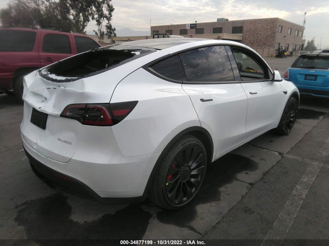 2023 Tesla Model Y, VIN: 7SAYGDEF6PF586009