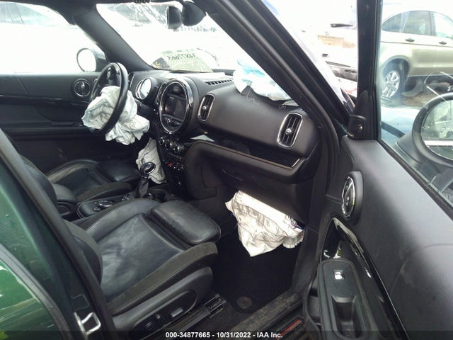 Mini Countryman 2017 WMZYT5C30H3D78930 Image 6
