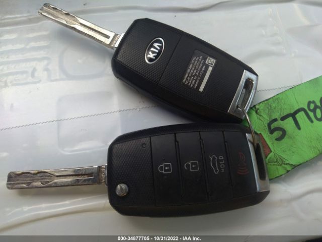 KNAGM4A74F5650755 KIA Optima Lx