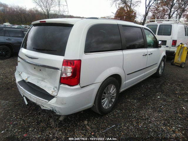 2C4RC1GG5FR716558 Chrysler Town & Country Limited Platinum