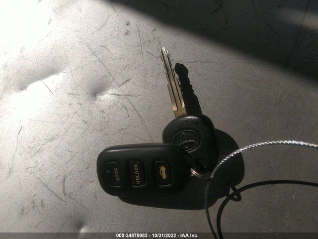 2002 TOYOTA CAMRY XLE/LE/SE VIN: 4T1BF32K32U013940