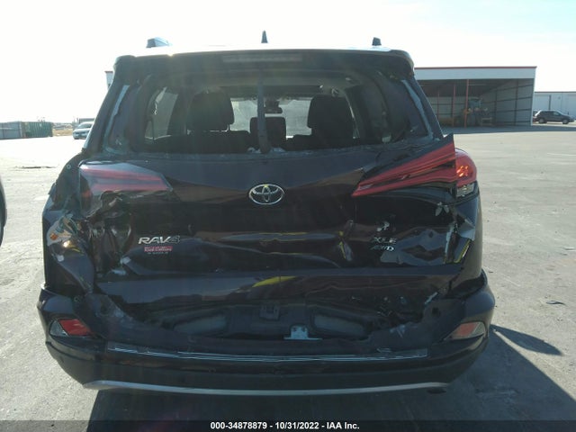 2017 TOYOTA RAV4 XLE VIN: 2T3RFREV5HW648049