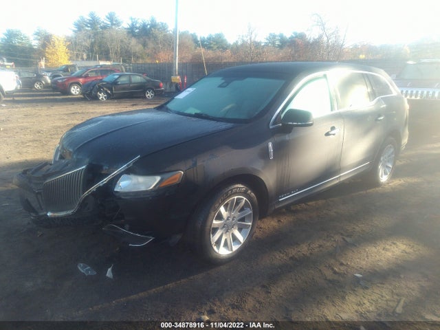 Lincoln MKT 2013 2LMHJ5NK8DBL59088 Image 2