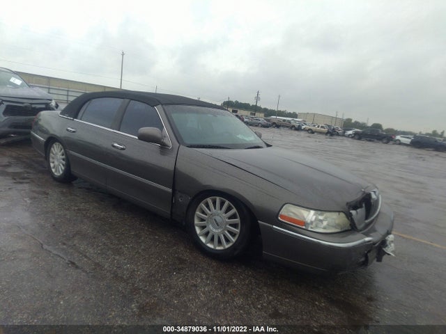 Lincoln Town Car Signature 2004 1LNHM81W14Y640780 zdjęcie główne