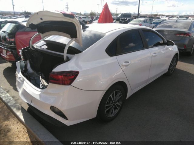 3KPF24AD4NE475341 KIA Forte Lxs