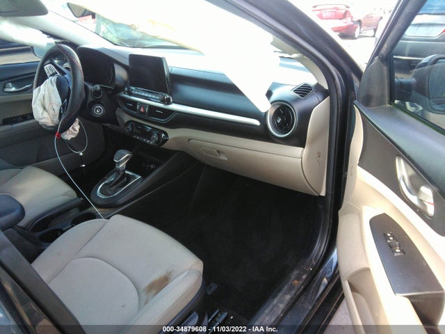 2019 KIA FORTE LXS VIN: 3KPF24AD3KE111844