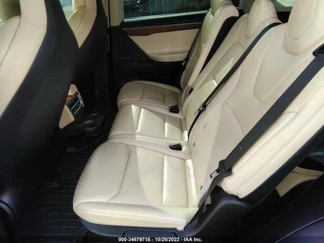 2017 Tesla Model X, VIN: 5YJXCAE27HF074888