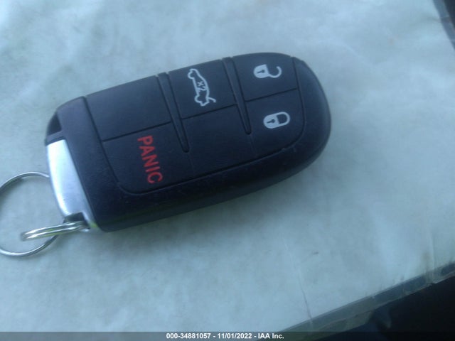 Продажа на аукционе авто 2016 Chrysler 200 Limited, vin: 1C3CCCAB2GN137349, номер лота: 34881057