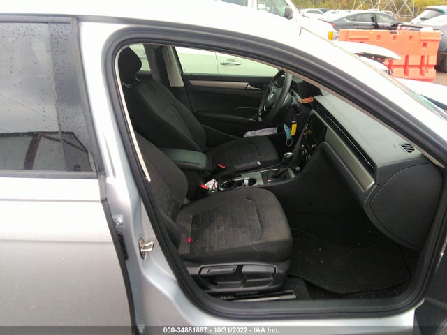 1VWAA7A37LC025416 Volkswagen Passat 2.0t S