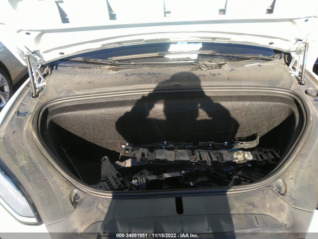 2020 Tesla Model X, VIN: 5YJXCBE29LF306003