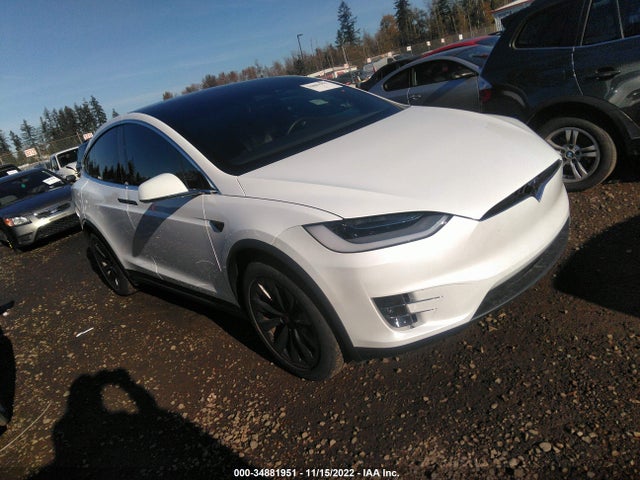 2020 Tesla Model X, VIN: 5YJXCBE29LF306003