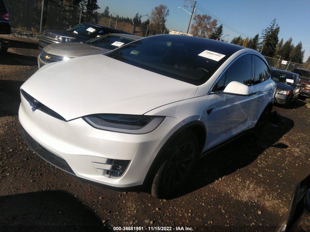 2020 Tesla Model X, VIN: 5YJXCBE29LF306003