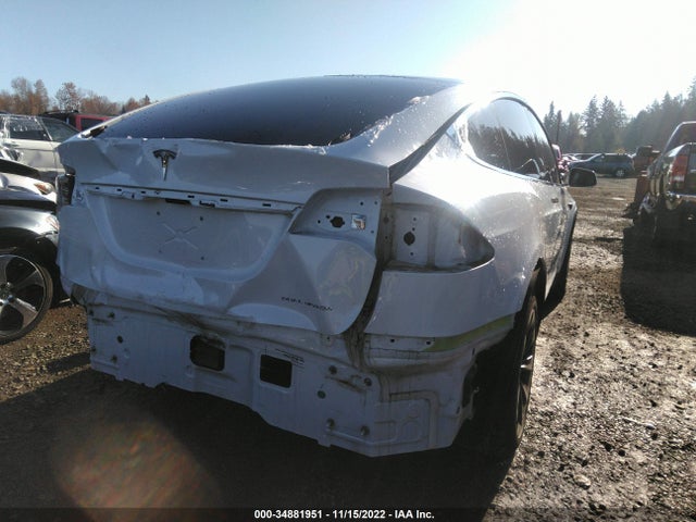 2020 Tesla Model X, VIN: 5YJXCBE29LF306003