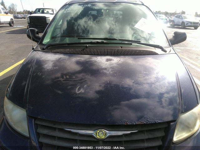 Chrysler Town & Country 2005 1C4GP45R45B288237 Image 11