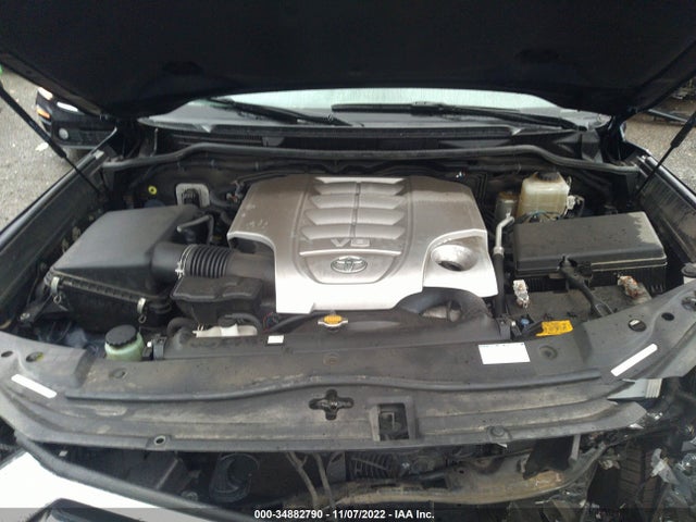 2016 Toyota Land Cruiser, VIN: JTMCY7AJXG4040658