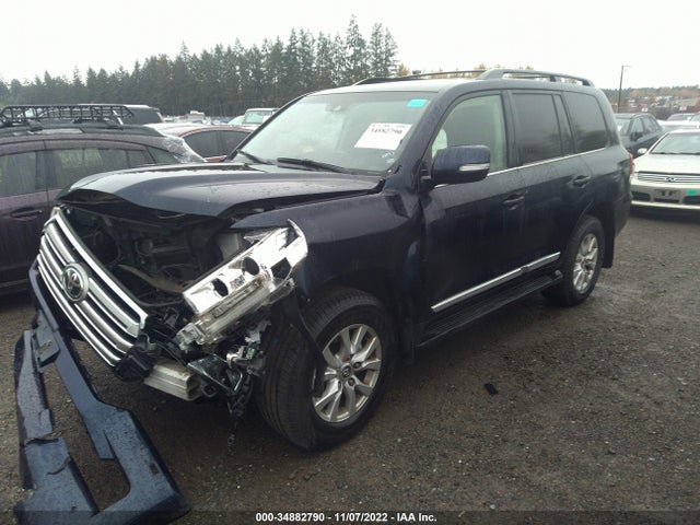 2016 Toyota Land Cruiser, VIN: JTMCY7AJXG4040658
