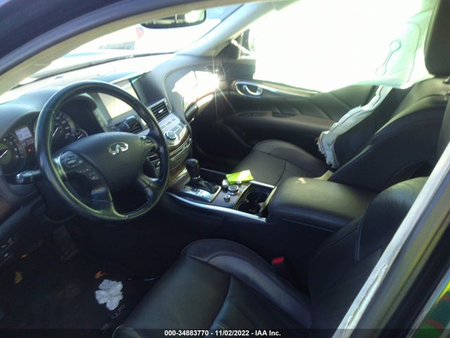 2016 Infiniti Q70, VIN: JN1BY1PR5GM720458