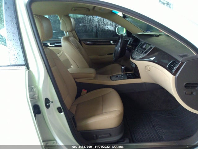 2011 HYUNDAI GENESIS VIN: KMHGC4DE3BU137248
