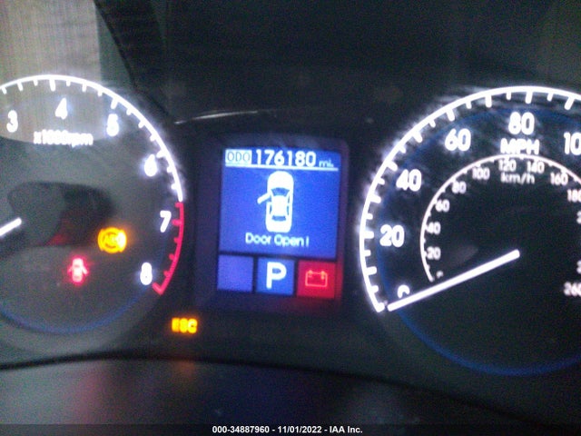 2011 HYUNDAI GENESIS VIN: KMHGC4DE3BU137248