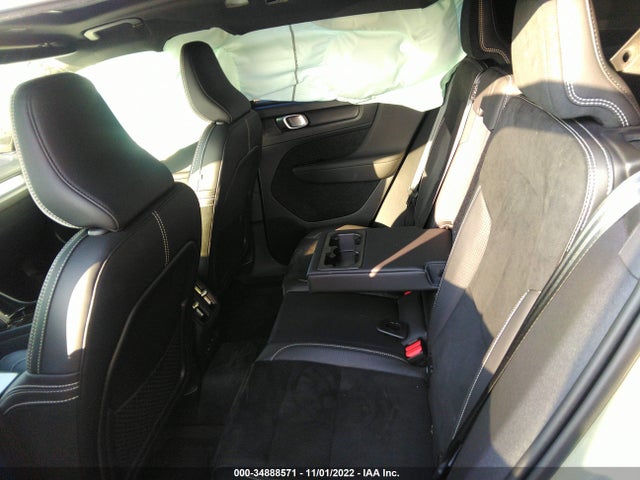 2021 Volvo XC40, VIN: YV4ED3UR4M2606235